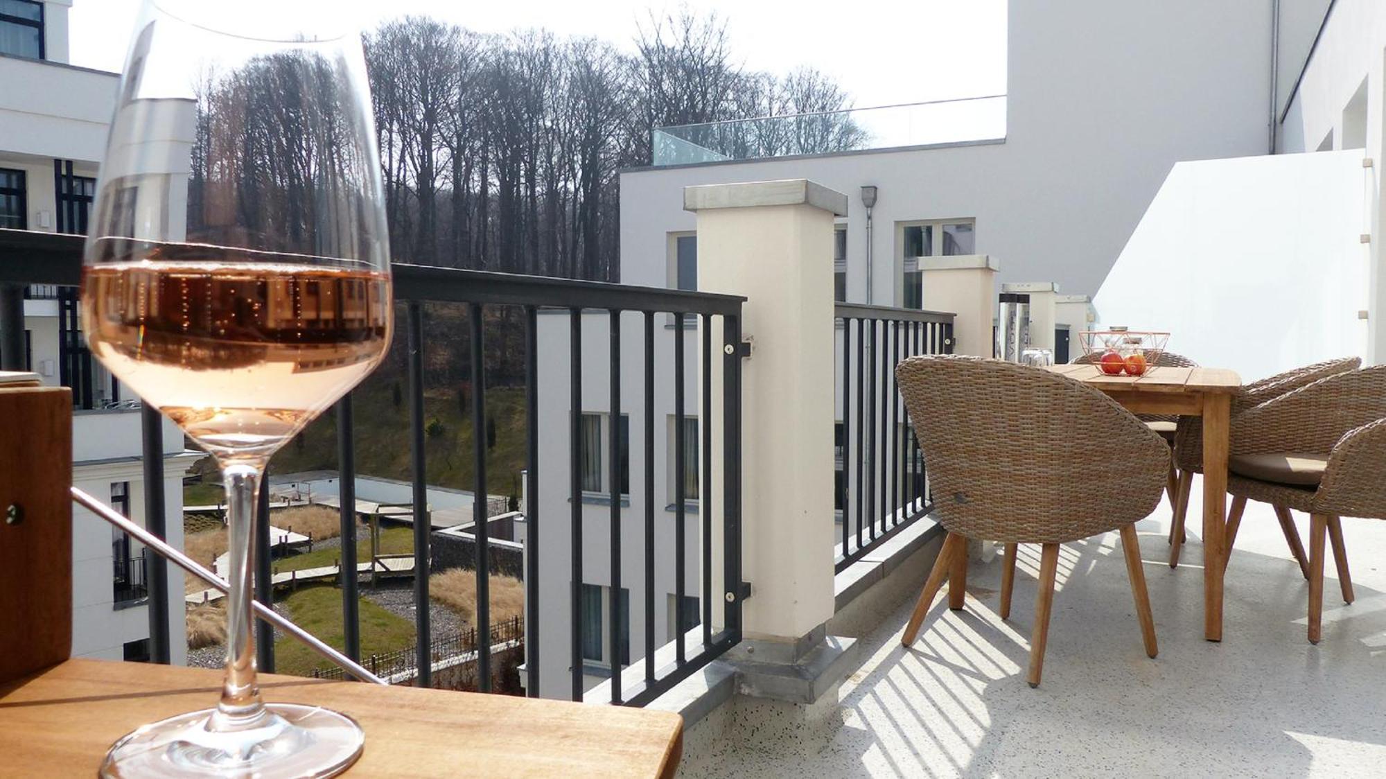 Pool Und Sauna Mit Meerblick, Direkt An Der Seebruecke - First Sellin Fewo 3 8 Extérieur photo